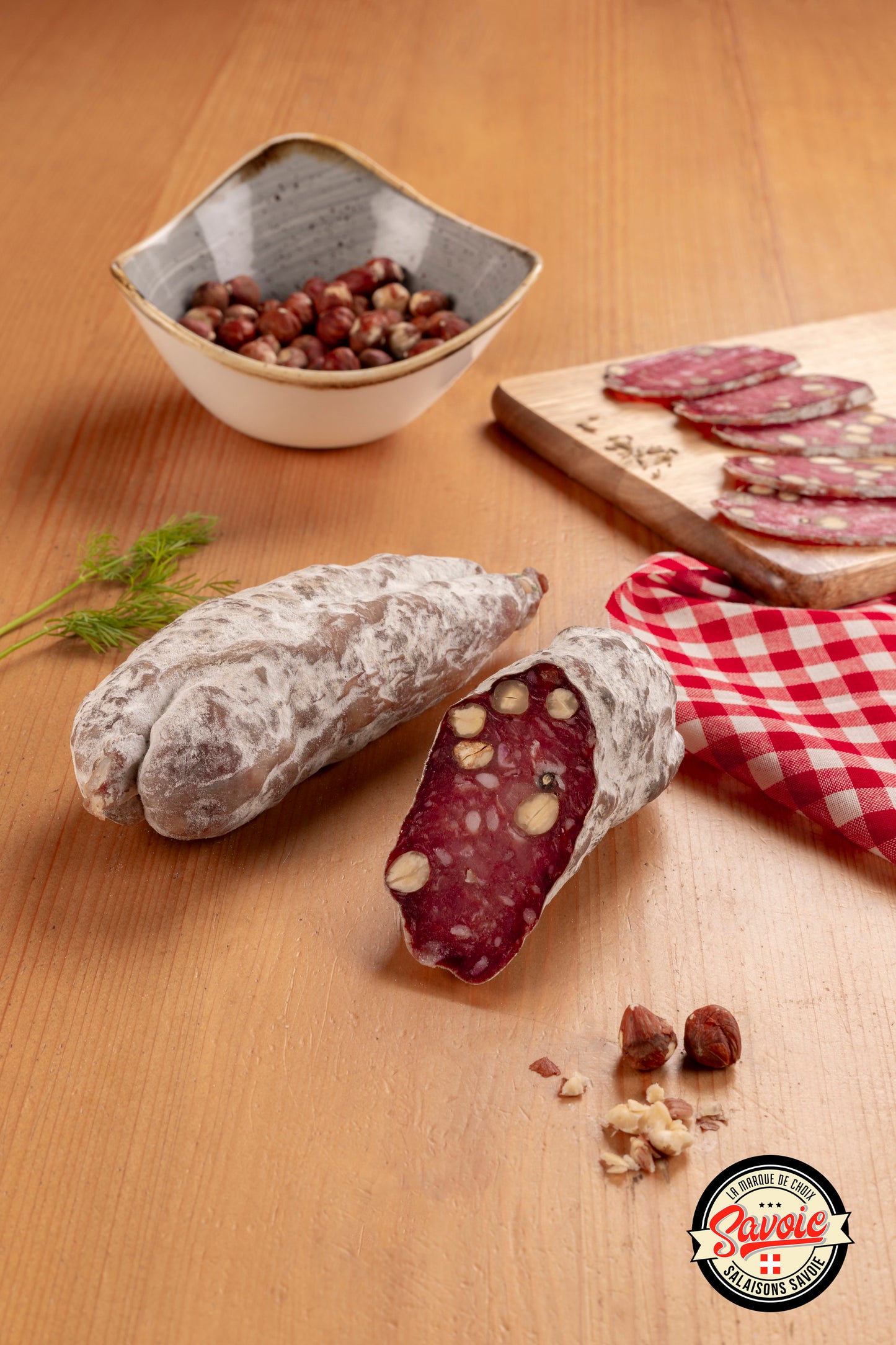 Saucisson aux Noisettes 180 grammes "SAVOIE"